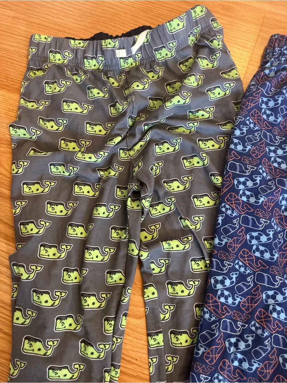 Vineyard Vines set three